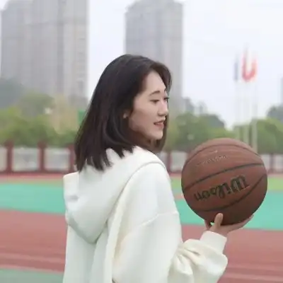 顾玲